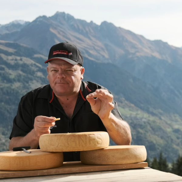 Raclette du Valais AOP - Eddy Baillifard (source: https://www.raclette-du-valais.ch)
